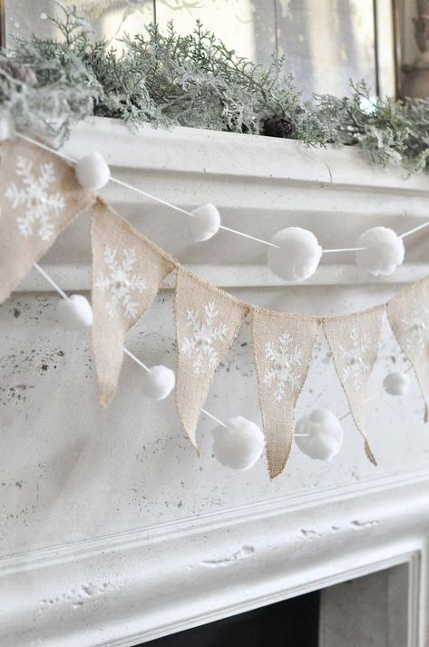 After Christmas Decor, January Decor, Winter Garland, The Mantle, Winter Decorations Diy, Christmas Bunting, Fabulous Diy, Christmas Mantel Decorations, Christmas Décor