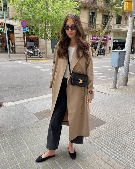 Outfits For The Office, Trench Coat Outfit, Fall Outfit Ideas, Spring Look, Paris Outfits, Mode Casual, Minimal Chic, Coat Outfits, Mode Inspo