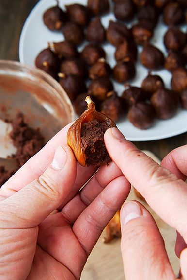 chocolate-dipped brandy truffle figs recipe – use real butter Figs Recipe, Focus On Work, Fig Recipes, Counter Seating, Chocolate Shells, Dried Figs, Crested Butte, Chocolate Bark, Trader Joe’s