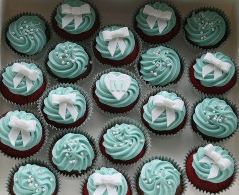 Tiffany’s Birthday Cake, Baby Cakes Maker, Tiffany Cake Pops, Tiffanys Party Ideas, Tiffany Blue Cupcakes, Tiffany & Co Cupcakes, Tiffany Cupcakes, Breakfast At Tiffany’s Sweet 16, Tiffany Theme Party