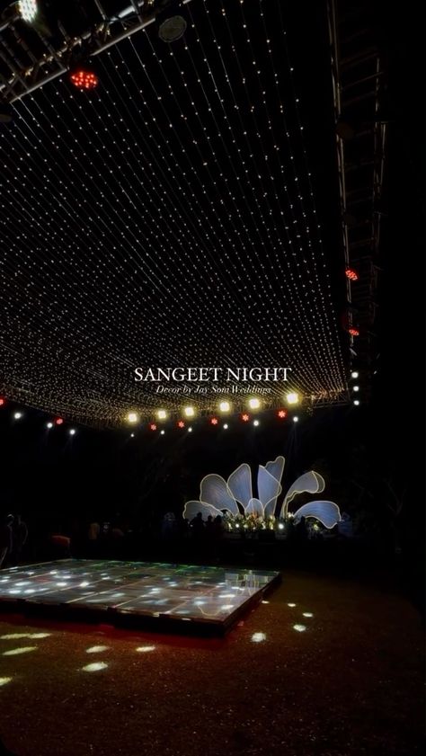 Mandap.com | Such a stunning venue for your Sangeet night 🧿 . . Decor - @jaysoniweddings Furniture - @tavissa.rentals Event - @boxevents.in Venue -... | Instagram Mandap Decor Night, Sangeet Decoration Night Indoor, Sangeet Night Decor, Sangeet Decoration, Red Carpet Theme, Mehendi Decor Ideas, Sangeet Night, Night Decor, Mehendi Decor