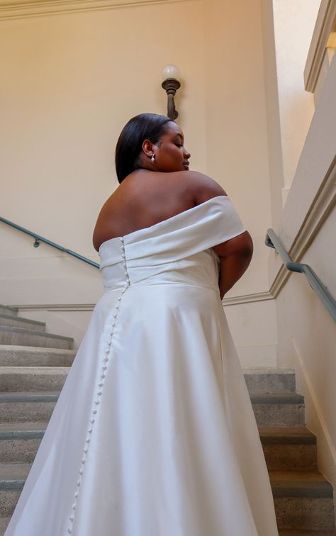 Glamorous Plus Size One Shoulder Silk A-Line Wedding Dress - Essense of Australia Wedding Dresses Bridesmaid Tops, Elegant Bridal Gown, Plus Size Wedding Dresses, Bridal Tops, Essense Of Australia, Kleinfeld Bridal, Bridal Consultant, Alexandria Va, Prom Designs