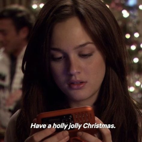 Tis The Damn Season Aesthetic, Gossip Girl Christmas, Chuck Et Blair, Ian E Nina, Oc California, Have A Holly Jolly Christmas, Not Musik, Holly Christmas, Holly Jolly Christmas