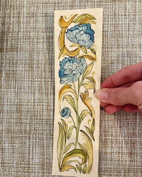 Floral Bookmarks for every occasion - 100%handmade unique and original gifts for book lovers etc.*link in bio to shop* #handmadewithlove #giftsforfriends Gift Ideas Book Lovers, Painted Book Marks, Bookmarks Handmade Aesthetic, Handmade Bookmark Ideas, Bookmark Inspiration, Bookmark Design Ideas, Book Mark Ideas, Pretty Bookmarks, Christmas Cards Watercolor