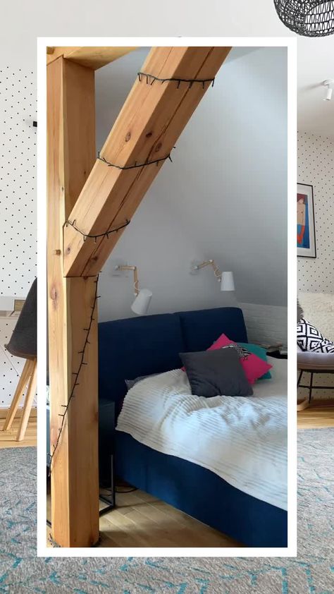 Dachbodentüren in einer schönen bunten Wohnung. Schranktür. Entwurf für ein Zimmer mit Kleiderschrank. Schiebetüren im Loft-Stil. Bunte Wohnung in einem modernen Stil mit Tupfentapete. Schwarzweiss-Tapete. Sessel in grau mit einem schönen Kissen. Loft Stil, Instagram Sign, Welcome Back, Reno, Toddler Bed, Around The World, Bedroom Decor, Loft, Online Shop