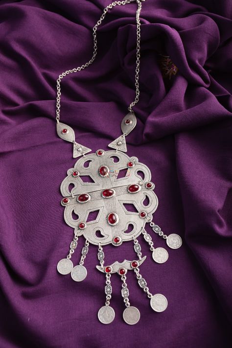 Gorgeous Turkoman Jewellery Style necklace. The jewellery is light in weight and made of German silver with gilit. Turkoman Jewelry, German Silver, Necklace Online, Red Stone, Coin Necklace, Style Necklace, Drop Necklace, Metal Necklaces, Multi Stone