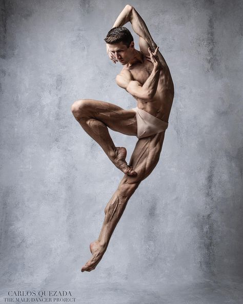 Carlos Quezada on Instagram: “The Male Dancer Project | @benjipoirier French ballet dancer from the @cndanzaspain | @uniquebackdrops thanks for the beautiful background…” Ballet Dance Academy, Male Ballet, Ballet Body, Dancer Poses, Ballet Workout, Dance Belt, Canvas Photography, Male Ballet Dancers, Ballet Poses