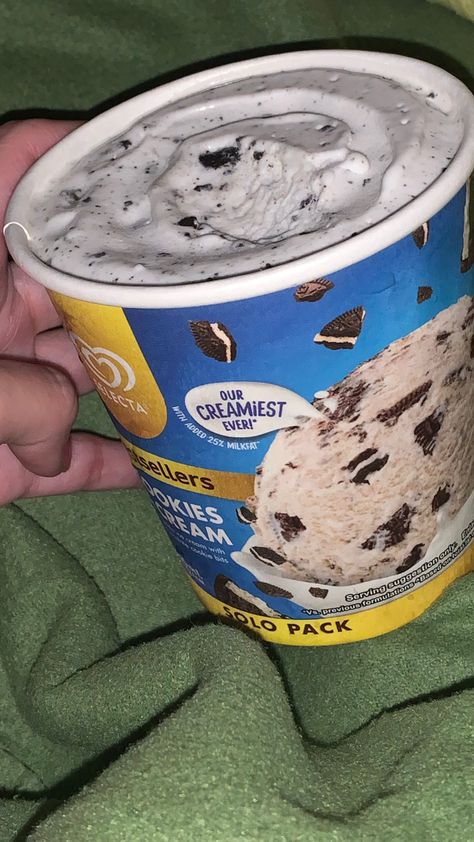 Food Prank Picture, Ice Cream Prank, Prank Pics, Food Prank, Food Pranks, Ice Cream Pictures, Alcohol Pictures, Cookies N Cream, Foodie Pics