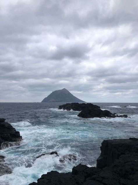 Hachijojima island – 4 days getaway! | Japan Wonder Travel Blog Japan Islands, Beach Japan Aesthetic, Japan Seaside Aesthetic, Japan Ocean, Japan Beaches, Okunoshima Island, Facts About Japan, Japan Vibes, Japan Facts