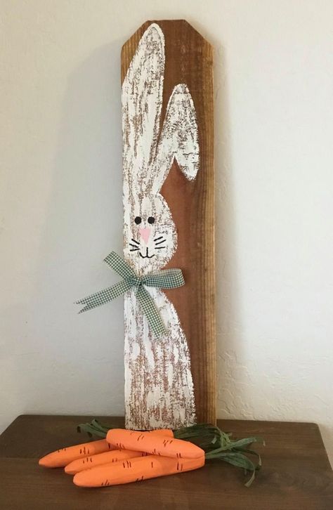 Easter Wood Projects, Circuit Joy, Easter Wood Signs, Hare Painting, Easter Paintings, Easter Wood Crafts, Rabbit Crafts, Barn Wood Crafts, Easter Fabric