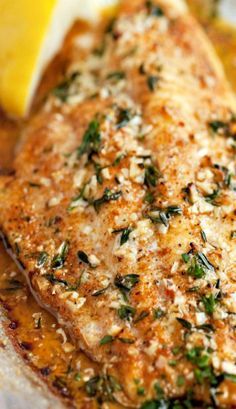 Broiled Catfish with Thyme, Garlic and Lemon Broiled Fish Recipes, Baked Catfish, Plate Of Food, Catfish Recipes, Quick Dishes, Paleo Recipe, Baked Fish, Fresh Thyme, Homemade Food