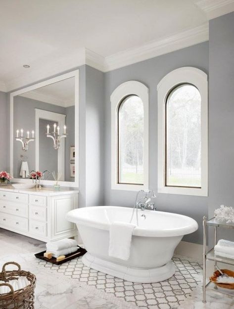 Color Bathroom Design, Gray And White Bathroom, French Country Bathroom, Interior Simple, Lighting Diy, French Gray, White Bathroom Tiles, Interior Vintage, Tile Rug