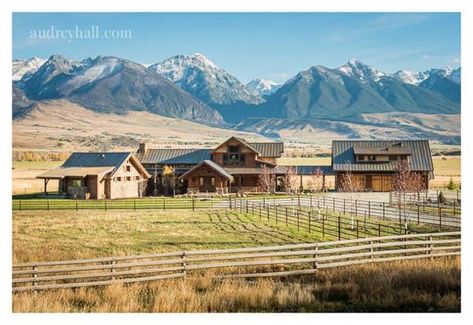 Livingston Montana, Timber Home, Montana Ranch, Old Stone Houses, Home On The Range, Timber Frame Homes, Colorado Homes, Timber House, Paradise Valley