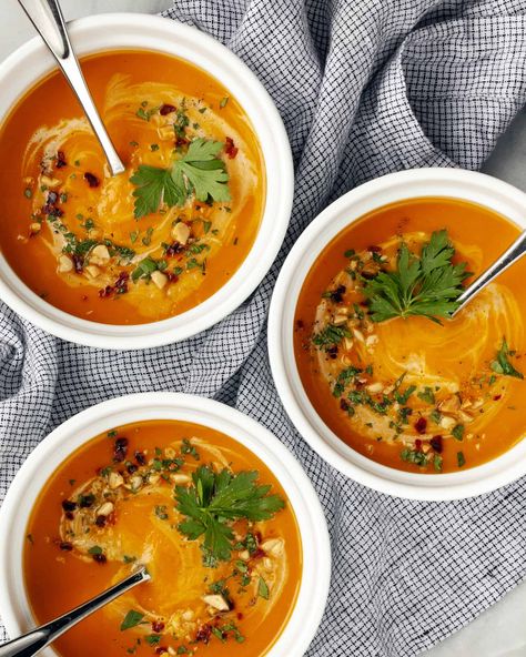 Slow Cooker Curried Butternut Squash Soup Butternut Squash Soup Slow Cooker, Curried Squash Soup, Curried Butternut Squash, Vegetarian Freezer Meals, Thai Red Curry Paste, Slow Cooker Curry, Curried Butternut Squash Soup, Vegan Slow Cooker, Red Curry Paste