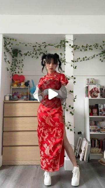 237K views · 57K likes | yuán ♡ on Instagram: "新年快乐 happy new year~ 🥰

wanted to wear this cheongsam out but im so shy 🥲 maybe sometime this week i will, so just styling it for now

tags ♡ #y2k #y2kfashion  #fashioninspo #aesthetic #fashion  #pinterest #explore #explorepage #outfits #fits #cfashion #grwm #chinesefashion 
#makeup #chinesemakeup #japanesemakeup #koreanmakeup #hairstyles #chinesenewyear #chinese #cheongsam #qipao" Qipao Hairstyle, Qipao Aesthetic, Qipao Outfit, Celebrity Doppelganger, Rad Clothes, Chinese Makeup, Chinese Cheongsam, Just Style, Korean Makeup