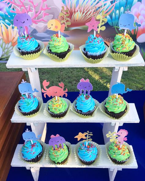 Under The Sea Cake And Cupcakes, Under The Sea Birthday Party Cupcakes, Under The Sea Theme Cupcakes, Oneder The Sea Cupcakes, Under The Sea Cupcake Ideas, Sea Dessert, Splish Splash Birthday Party, Under The Sea Cupcakes, Ocean Cupcakes