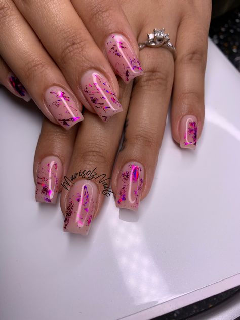 Pink Foil Nail Art, Nails With Foil Design, Pink Foil Nails, Foil Nail Designs, Short Pink Nails, Hard Gel Nails, Foil Nail Art, Nail Foil, Foil Design