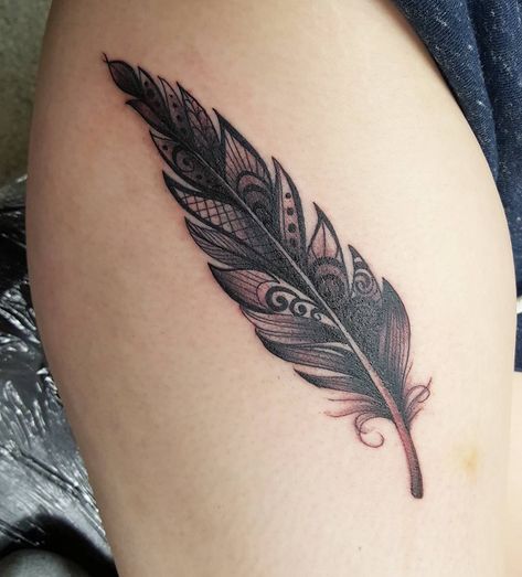 53 Likes, 2 Comments - Tattootime Bristol (@tattootimebristol) on Instagram: “Mandala feather done by @katyhowarthtattoo thank you lovely  #tattoo #feather #feathertattoo…” Tattoo Plume, Forearm Cover Up Tattoos, Tattoo Feather, Indian Feather Tattoos, Wrist Tattoo Cover Up, Kunst Tattoos, Feather Tattoo Design, Wild Tattoo, Facial Tattoos