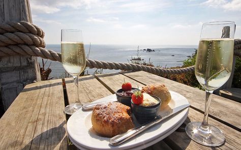 Cornish Cream Tea, Cornwall Beaches, Homemade Scones, Seaside Hotel, Restaurant Deals, Tea Rooms, Cream Tea, Holiday Village, Eat And Drink