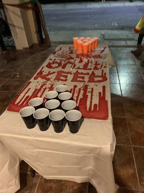 Beer Pong Halloween, Halloween Beer Pong, Cup Pong, Halloween Beer, Halloween Cups, Beer Pong, Christmas Dinner, Halloween Party, Beer