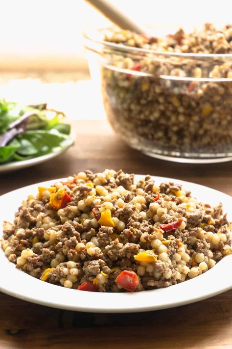 Instant Pot Couscous and Ground Beef: Pearl couscous and ground beef come together to make this absolutely delicious dish #couscous #instantpot #dinner via @onehappyhousewife Instant Pot Couscous, Couscous Dinner, Couscous Healthy, Weeknight Family Dinner, Instant Pot Pasta, Pearl Couscous, Ground Beef Recipe, Couscous Recipes, Healthy Instant Pot