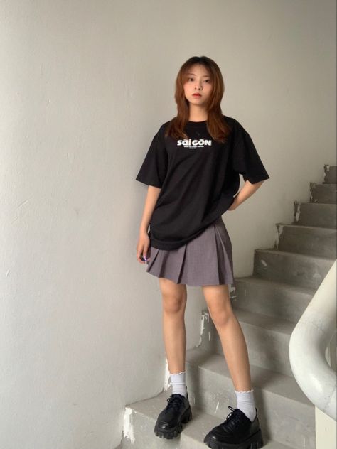 Skirt n T-shirt T Shirt And Skirt Outfit Korean, Skirt With Tshirt Outfit, Oversized Shirt And Skirt Outfit, Skirt With Tshirt, Oversized Tshirt Outfit Korean, Tshirt And Skirt, Flare Skirt Outfit, Mini Skirt Aesthetic, Shirt Skirt Outfit