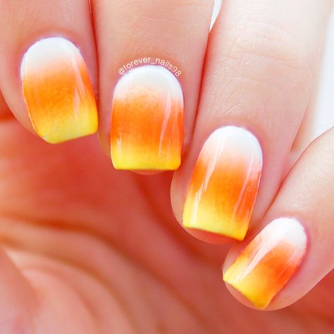 Candy Corn Ombre #halloween #halloweennails Candy Corn Nail Designs, Orange Halloween Nails, Corn Nails, Nail Heart, Candy Corn Nails, Manicure Designs, Cute Halloween Nails, Nail Time, Halloween Candy Corn