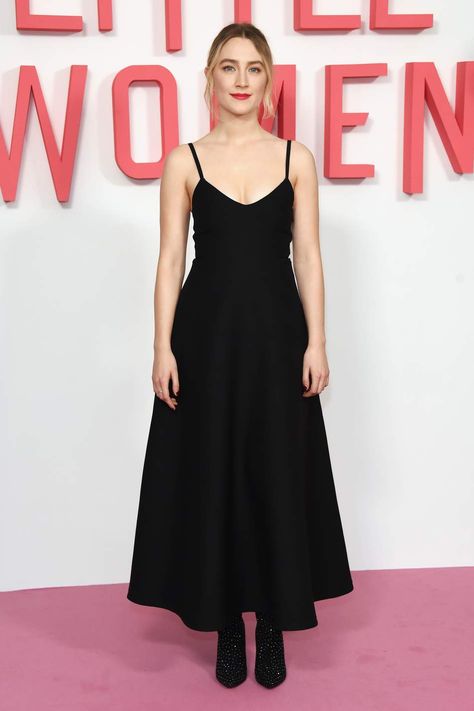 Saoirse Ronan Little Women, Little Women Movie, Little Woman, Saoirse Ronan, Simple Black Dress, Little Women, Best Dressed, Red Carpet Looks, Celebrity Dresses