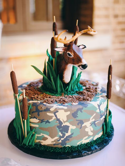 Firefighter Grooms Cake, Grooms Cake Country, Camo Grooms Cake, Batman Grooms Cake, Alabama Grooms Cake, Baseball Grooms Cake, Golf Grooms Cake, Grooms Cake Hunting, Chocolate Grooms Cake