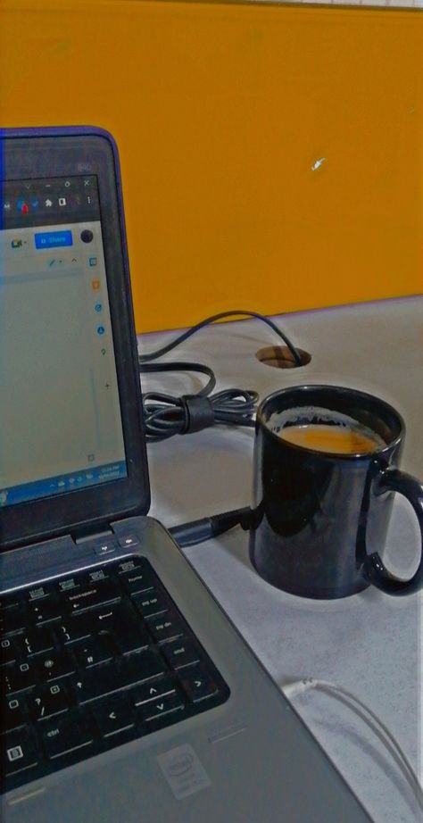 #laptop #laptopdpz #dps Office Tea Snapchat Story, Laptop Snap Streak, Laptop Snaps, Study Snapchat, Office Snap, Laptop Snap, Movie Snap, Delicious Food Image, Nursing Motivation