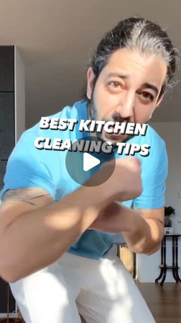 Armen Adamjan on Instagram: "These cleaning hacks never stop being useful! 😅🤩🧽
.
.
.
.
#lifehacks #kitchen #cookinghacks #kitchenhacks #lifestyle #parents #cleaning #hacks" Cleaning Clothes Hacks, Diy Projects To Increase Home Value, Homemade Fly Spray, Homemade Toiletries, Shower Cleaning Hacks, Creative Explained, Fly Spray, Instagram Recipes, House Hacks