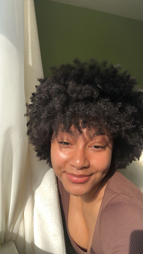 Short 4c Fro, Short 4b Hair, Small Afro, 4c Curly Hair, Short 4c Hair, Hair Like Wool, Short Curly Afro, Beautiful Black Hair, Natural Afro Hairstyles