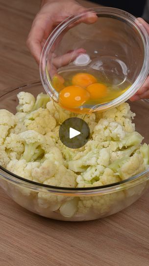 Cauliflower Egg Recipes, Broccoli And Cauliflower Recipes, Broccoli Cauliflower Recipes, Cauliflower Cheese Bake, Cauliflower Dip, How To Cook Cauliflower, Bariatric Friendly Recipes, Cauliflower Dishes, Amazing Food Videos