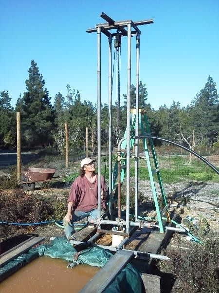 Well Drilling Rig by madlabs -- Homemade well drilling rig constructed from angle iron, pipe, off-the-shelf valves, and a pneumatic drill pump. http://www.homemadetools.net/homemade-well-drilling-rig-2 Lost Skills, Pneumatic Drills, Water Well Drilling Rigs, Water Well Drilling, Angle Iron, Well Drilling, Water Purification System, Drilling Rig, Drilling Machine