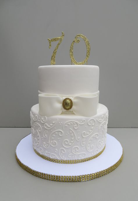 70th Birthday Cake For Women Mom, Birthday Cake For Woman, 70th Birthday Cake For Women, Cake Flyer Design, Birthday Cake For Women, Cake For Women, 70th Birthday Cake, Birthday Cake Design, Birthday Cakes For Women