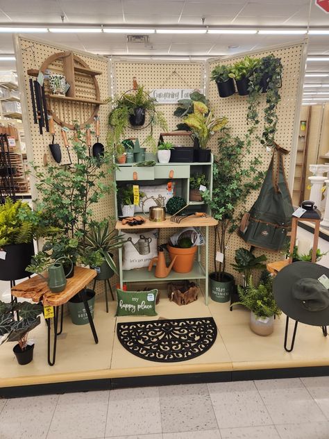 Hobby Lobby Displays 2023, Hobby Lobby Displays, Hobby Lobby Decor, Lobby Decor, Work Style, Retail Stores, Spring 2023, Booth Design, Store Decor