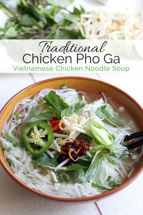 Pho Ga Recipe, Chicken Pho Soup, Pho Soup Recipe, Vietnamese Noodle Soup, Pho Ga, Vietnamese Soup, Vietnamese Chicken, Chicken Pho, Pho Recipe