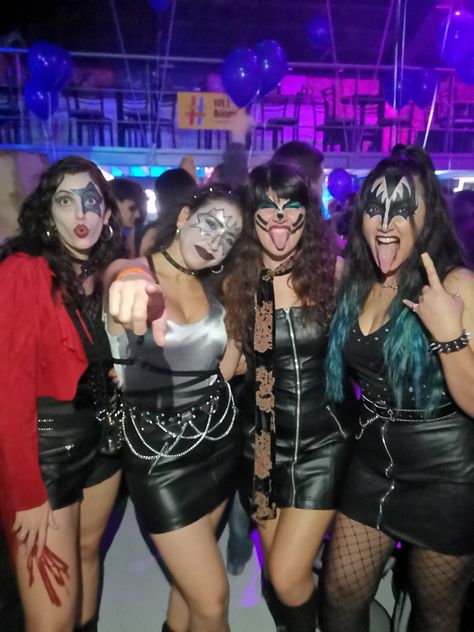 Rock N Roll Theme Outfit, Rock Theme Party Outfit, Party Make Up Ideas, Rock And Roll Halloween Costumes, Rock N Roll Women, Rock N Roll Makeup, Rock And Roll Dresses, Dress Up Halloween, 21st Party