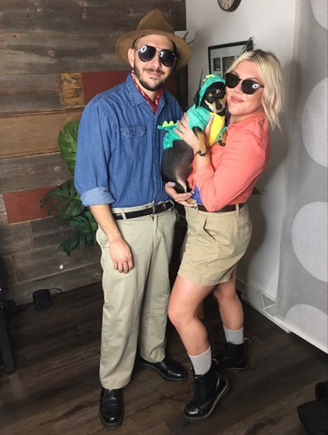 #jurassicpark #jurassicparkhalloween #drgrant #drsattler Jurassic Park Costume With Dog, Dr Ellie Sattler Costume, Jurassic Park Halloween Costume, Jurassic Park Halloween, Dr Ellie Sattler, Jurassic Park Costume, Ellie Sattler, Couple Halloween Costume, Laura Dern