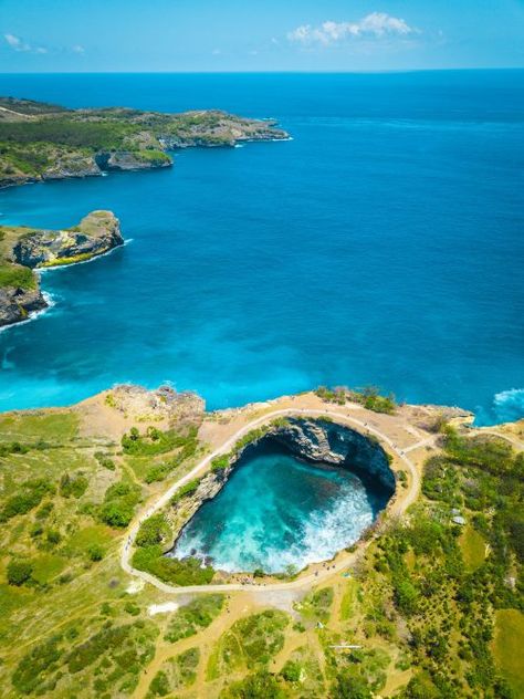 Drone shot of Broken Beach Nusa Penida Nusa Penida Bali, Penida Island, Where Is Bora Bora, Best Island Vacation, Lanai Island, Fiji Travel, Bali Vacation, Bali Travel Guide, Nusa Penida