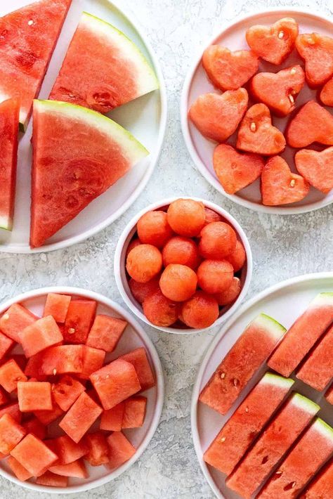 Pick Watermelon, Watermelon Dip, Types Of Watermelon, Cut A Watermelon, Most Pinned Recipes, Watermelon Feta Salad, Cut Watermelon, Watermelon Recipes, Mouth Watering Food