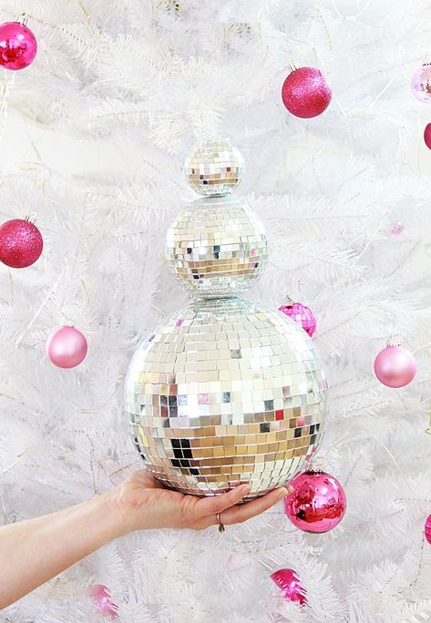 DIY Disco Ball Snowman Disco Ball Snowman, Disco Ball Christmas, Diy Disco Ball, My Notebook, Mini Terrarium, Simple Headbands, The Crafts, Studio Diy, Diy Snowman