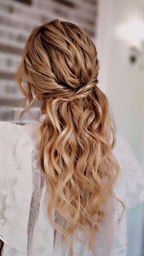 Western Bridal Hair, Western Wedding Hairstyles, Hairstyles Western, Western Wedding Hair, Western Hairstyle, Long Hair Bridal Hairstyles, Bridal Hairstyles For Long Hair, Western Hairstyles, Long Hair Bridal