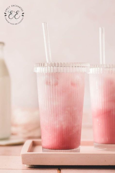 Iced Pink Latte Recipe (aka Beetroot Latte) Beetroot Latte, Parmesan Noodles, Cream Cheese Pinwheels, Pink Latte, Fresh Drink, Casserole Side Dishes, Cheese Pinwheels, Pinwheel Appetizers, Egg Muffins Breakfast