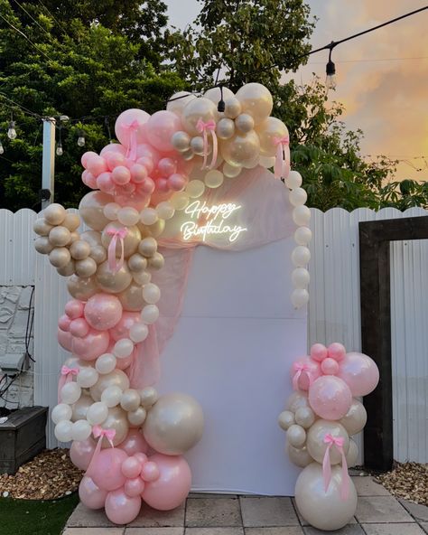 Embracing the bow life 🎀 Obsessed with how this decoration turned out 😍 during the day | during night time #balloons #birthdaypartyballoondecor #miamidecorations #coquetteaesthetic #coquettebirthdayparty #bowballoons #pearlsballoons #girlbirthdayparty #pinkballoongarland Simple Decor For Birthday, Coquette Balloon Garland, Cute Balloon Arch, Girly Themed Birthday Parties, 21st Balloon Garland, Bow Balloon Garland, Coquette Birthday Party Decorations, Pink Bow Birthday Party, Bow Birthday Party Ideas