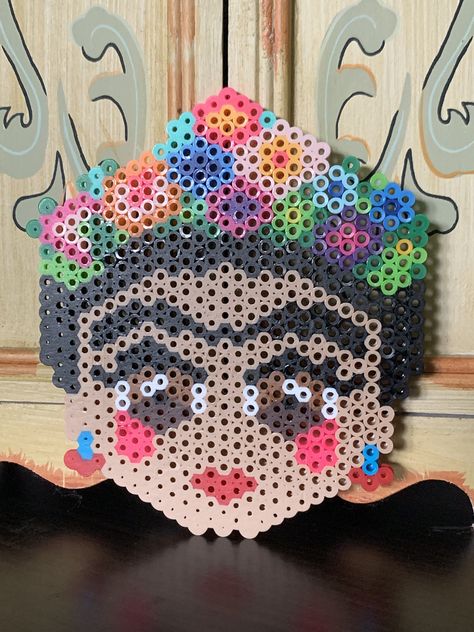 Frida by Ro Frida Kahlo Perler Beads, Perler Portrait, Famous Painting Perler Beads, Frida Cross Stitch Pattern, Perler Bead Famous Paintings, Perler Bead Templates, Hama Beads, Perler Beads, Cactus