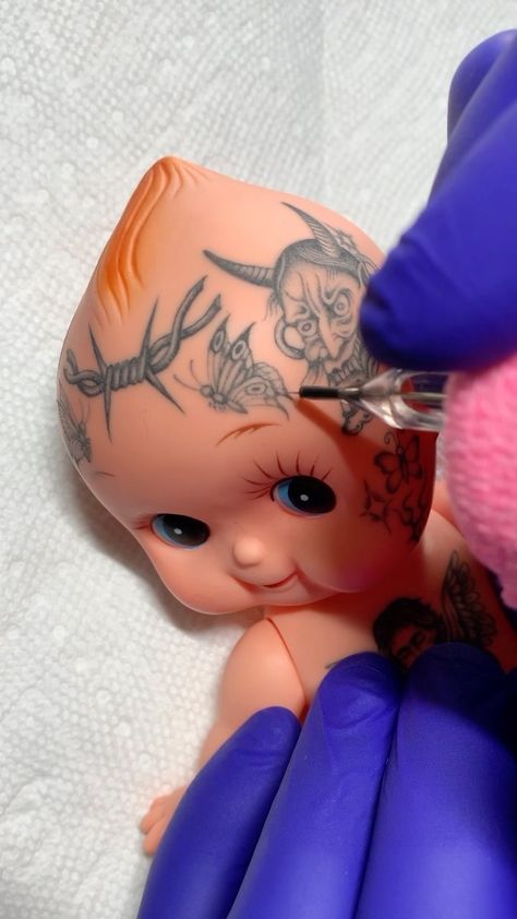 Kewpie Tattoo, B Tattoo, Kewpie Dolls, King Of Hearts, Art Walk, Like Comment Share, Blackwork Tattoo, Art Instagram, Tattoo Shop