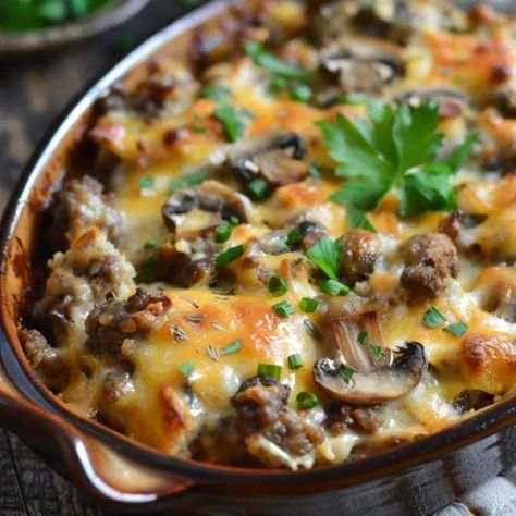 Hamburger Mushroom Bake – Tasty Recipes Hamburger Mushroom Bake, Mushroom Bake, Mushroom Pasta Bake, Chicken Potpie, Hamburger Casseroles Recipes, Mushroom Casserole, Baked Mushrooms, Easy Hamburger, Savory Meals