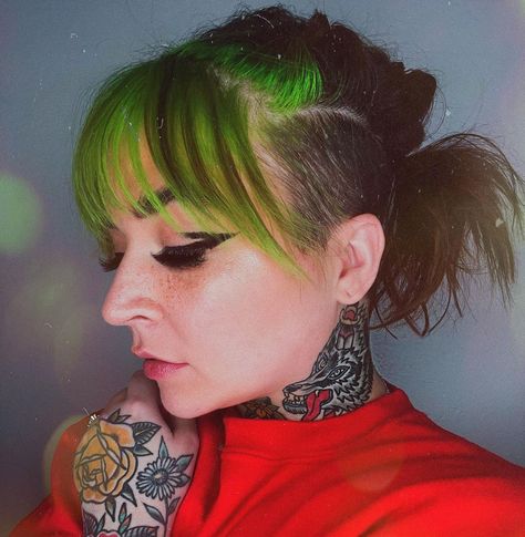 michelle baldwin on Instagram: “🎄 did a festive little look” Feminine Undercut Long Hair, Feminine Undercut, Long Hair Bangs, Dark Hair Makeup, Undercut Long Hair, Shaggy Long Hair, Mom Hairstyles, Hair Bangs, Edgy Hair