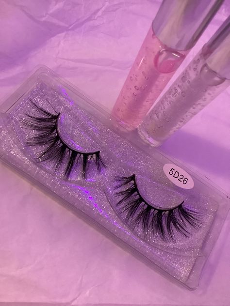 Pretty Fake Lashes, Fake Lashes Aesthetic, Fake Eyelashes Aesthetic, Falsies Aesthetic, False Lashes Aesthetic, Lashes Aesthetic, Big Eyelashes, Lashes Tutorial, Lashes Fake Eyelashes